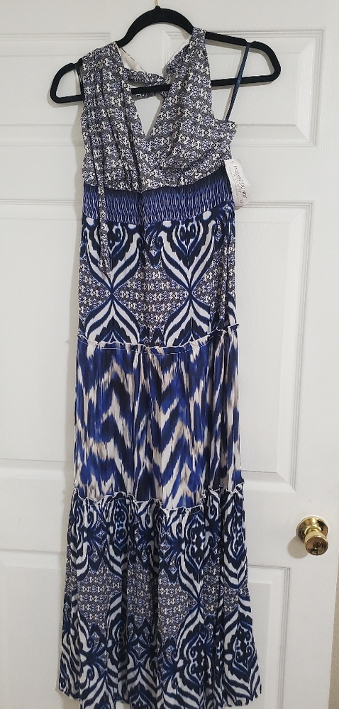 Halter neck maxi dress